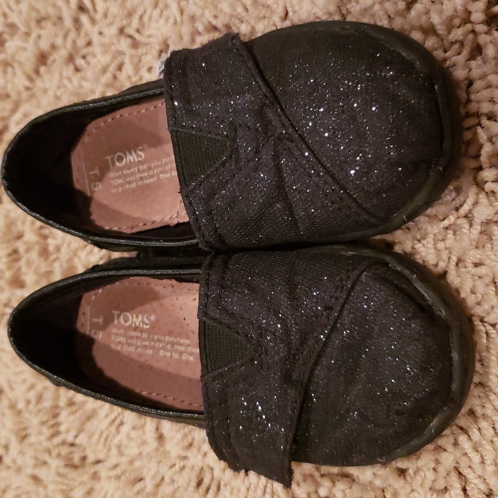Tom's toddler girls 5T shoes